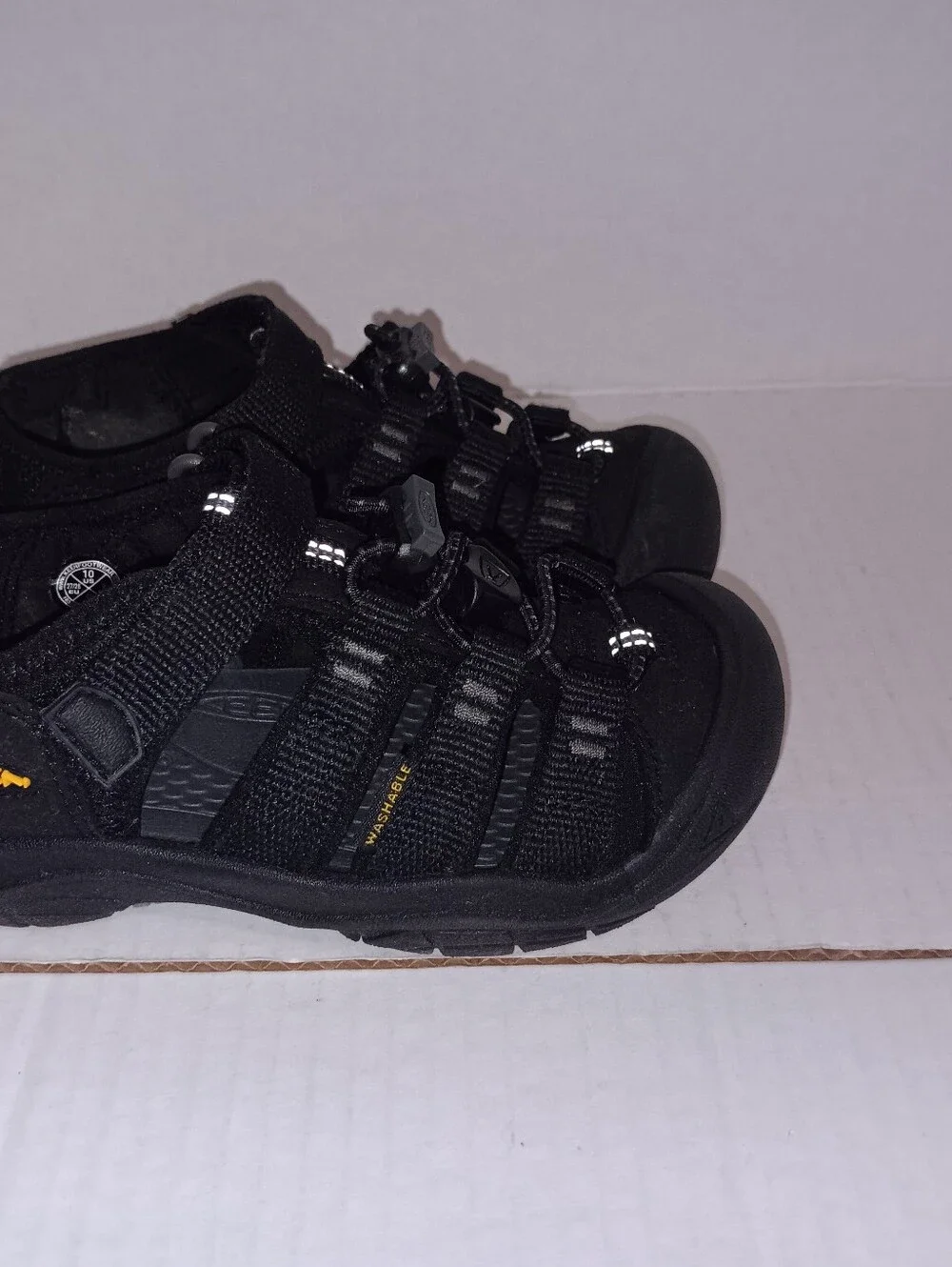 Keen size 10